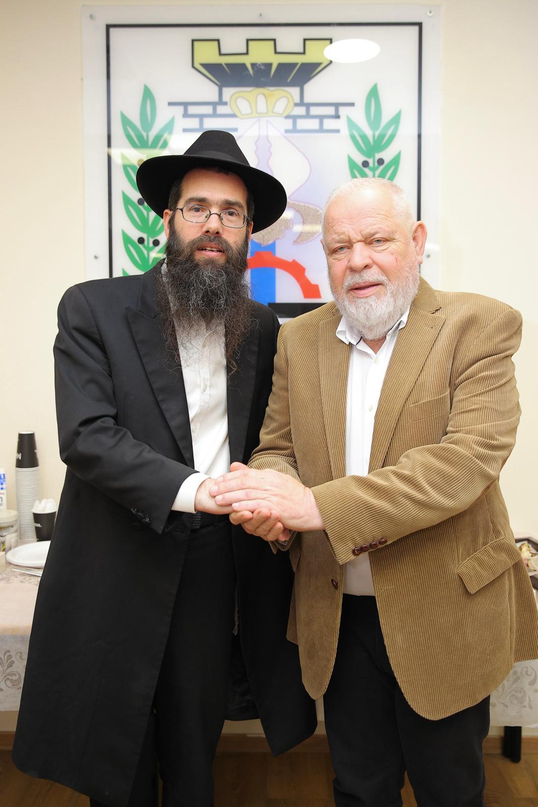 מהמילואים ללשכת הרב הראשי: נוף הגליל בחרה ברב מנחם מנדל נחשון