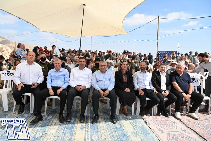 12 משפחות עלו לקרוואנים ביישוב החדש על כביש אלון