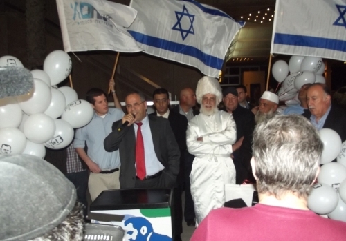 הפגנה מול שגרירות רוסיה במחאה על תמיכתם במשטר הרצח והדיכוי