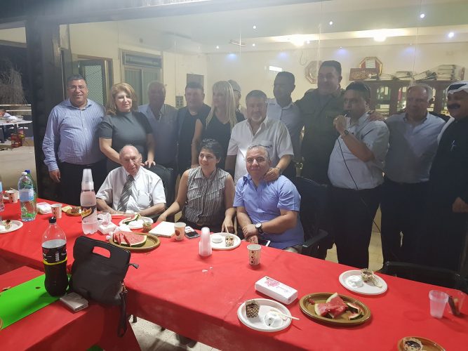 פורום ביחד מקרבים בין יהודים ללא יהודים : התארחו ברהט אצל קרינאווי