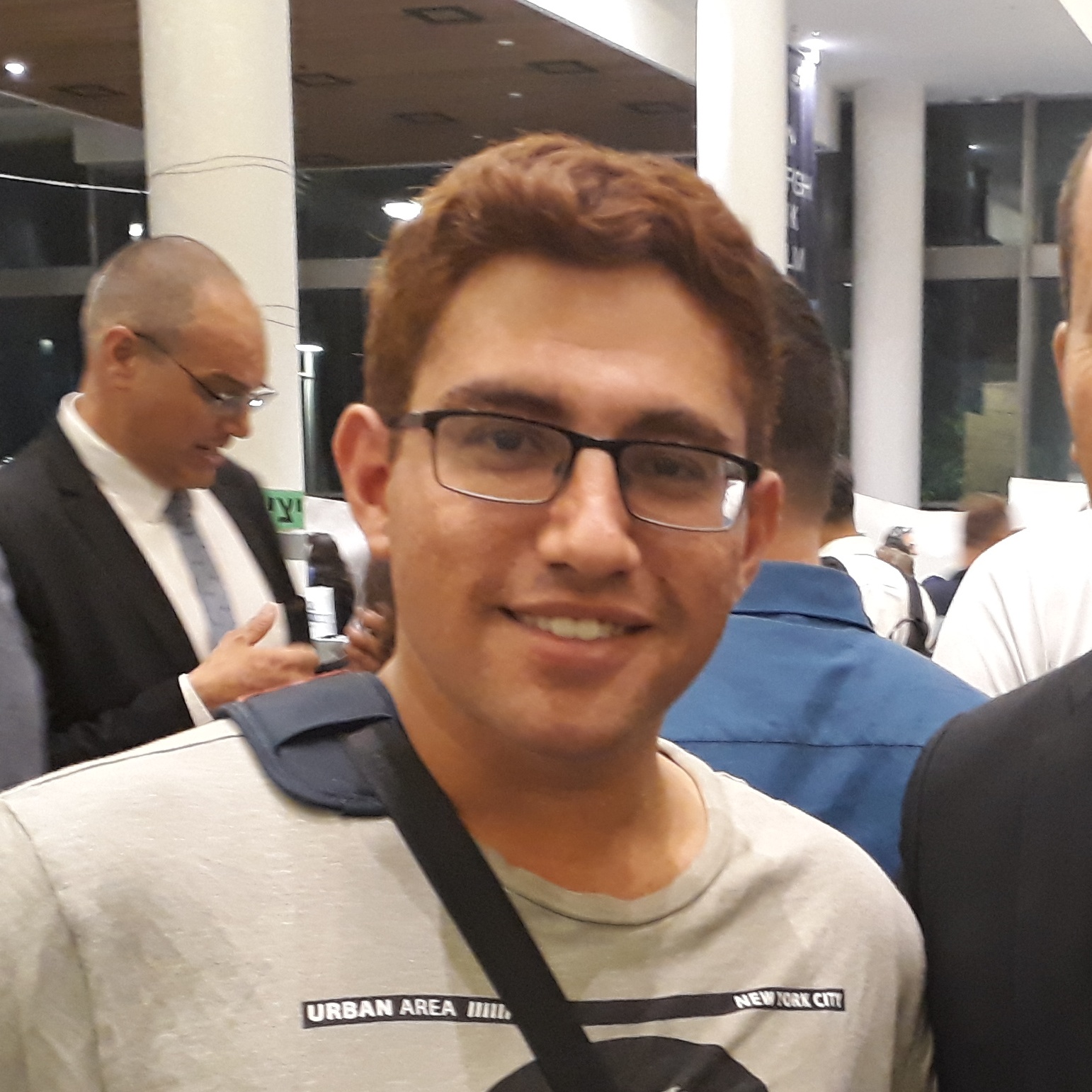 לא מאי גולן, פה זה לא יש עתיד