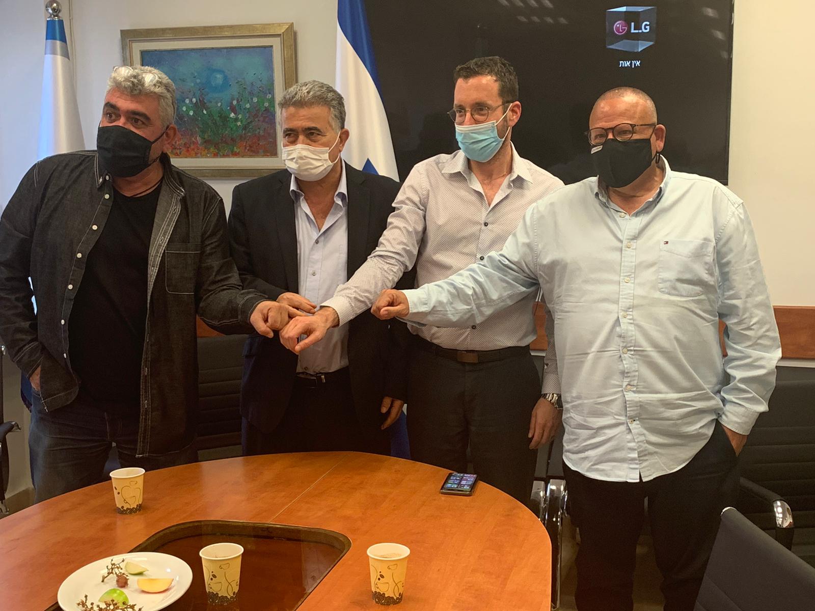 פריצת דרך לרשת ביטחון לעצמאים.
